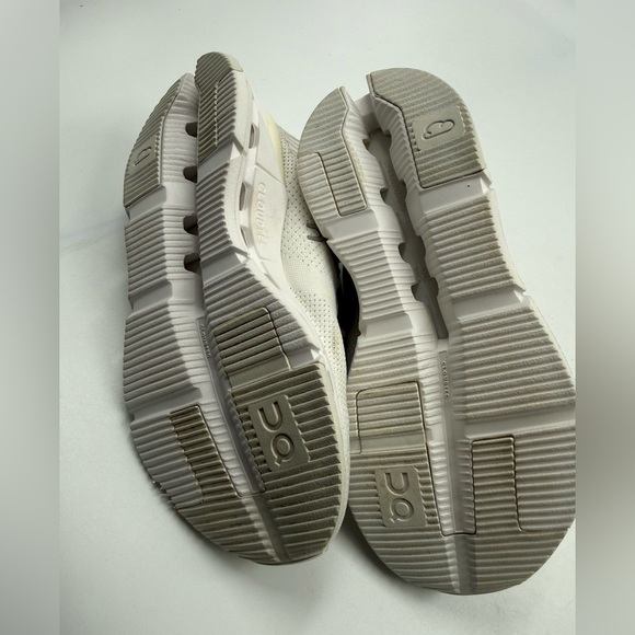 On Cloud Running Nova Sneakers Woman Size 6 White Ivory - Picture 6 of 6